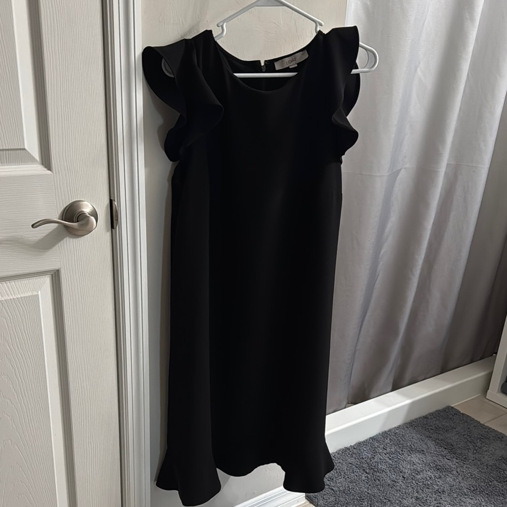Elegant Black Ruffle Sleeve Dress